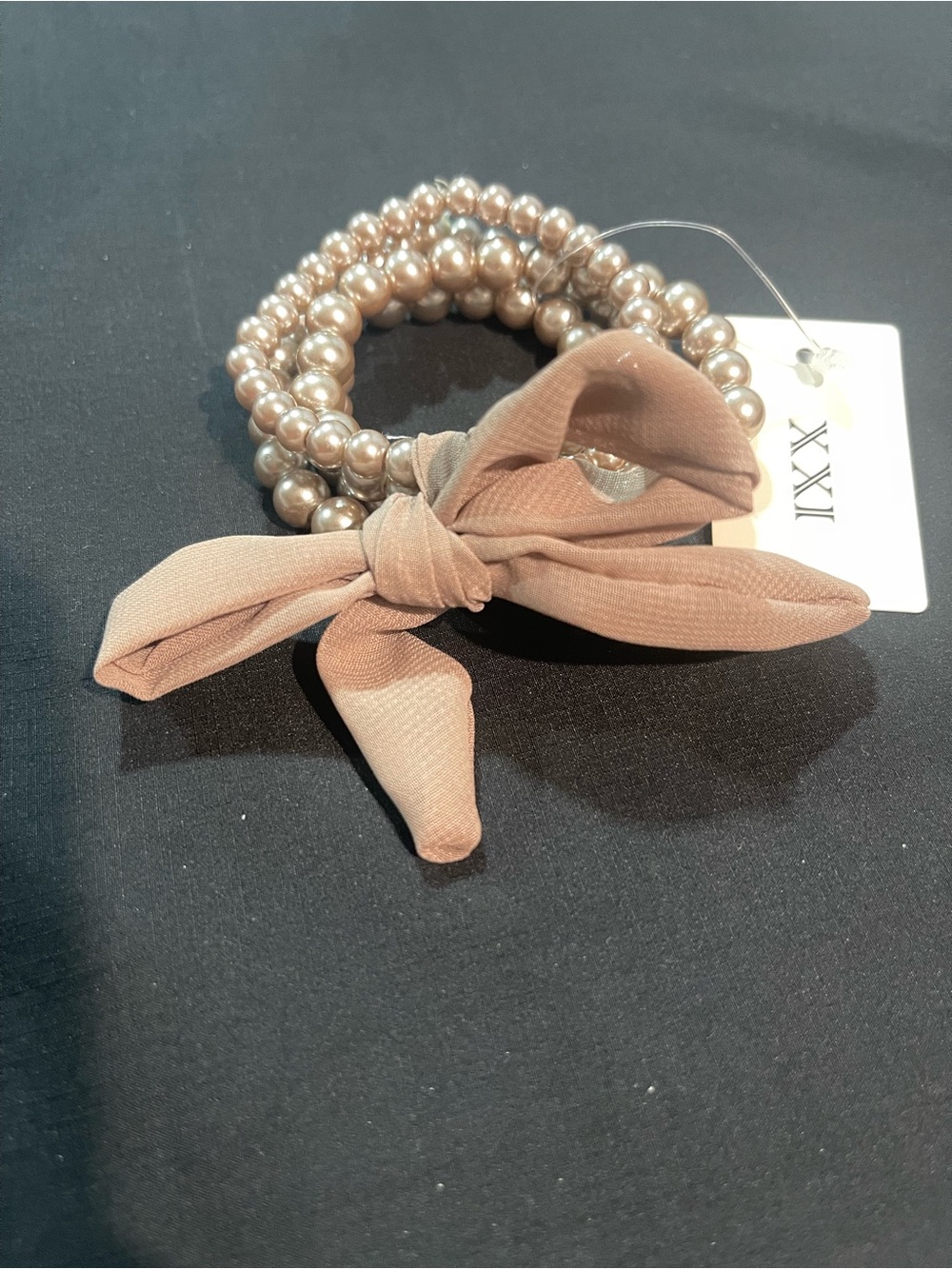 Forever 21 Pearl Stretch Hair Tie Set with Blush Fabric Bow